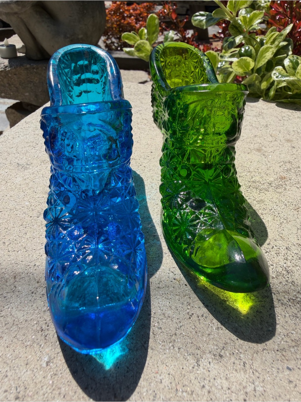 Rare pair of Fenton Daisy Button shoes
